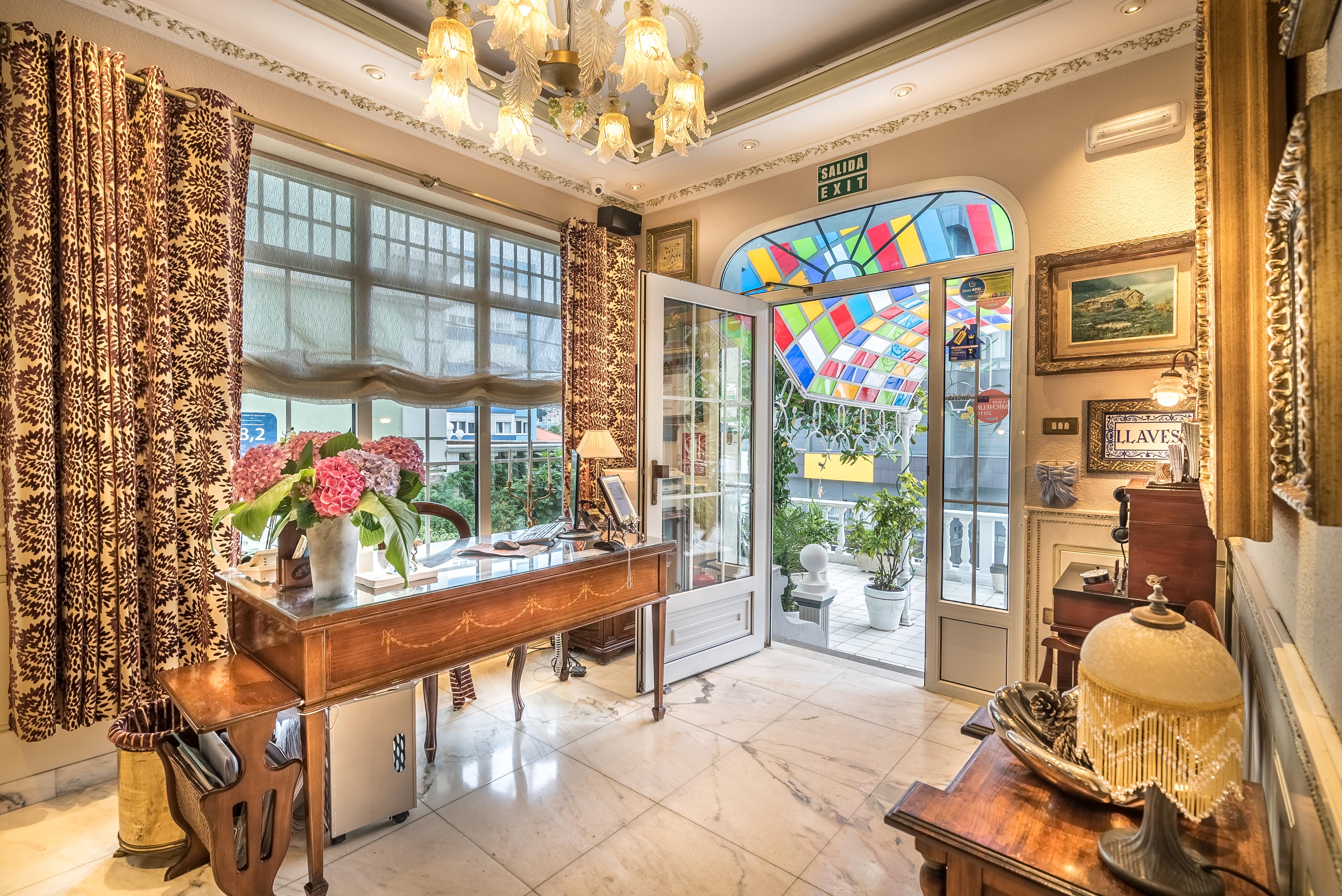 Hotel Boutique Las Brisas Santander Bagian luar foto