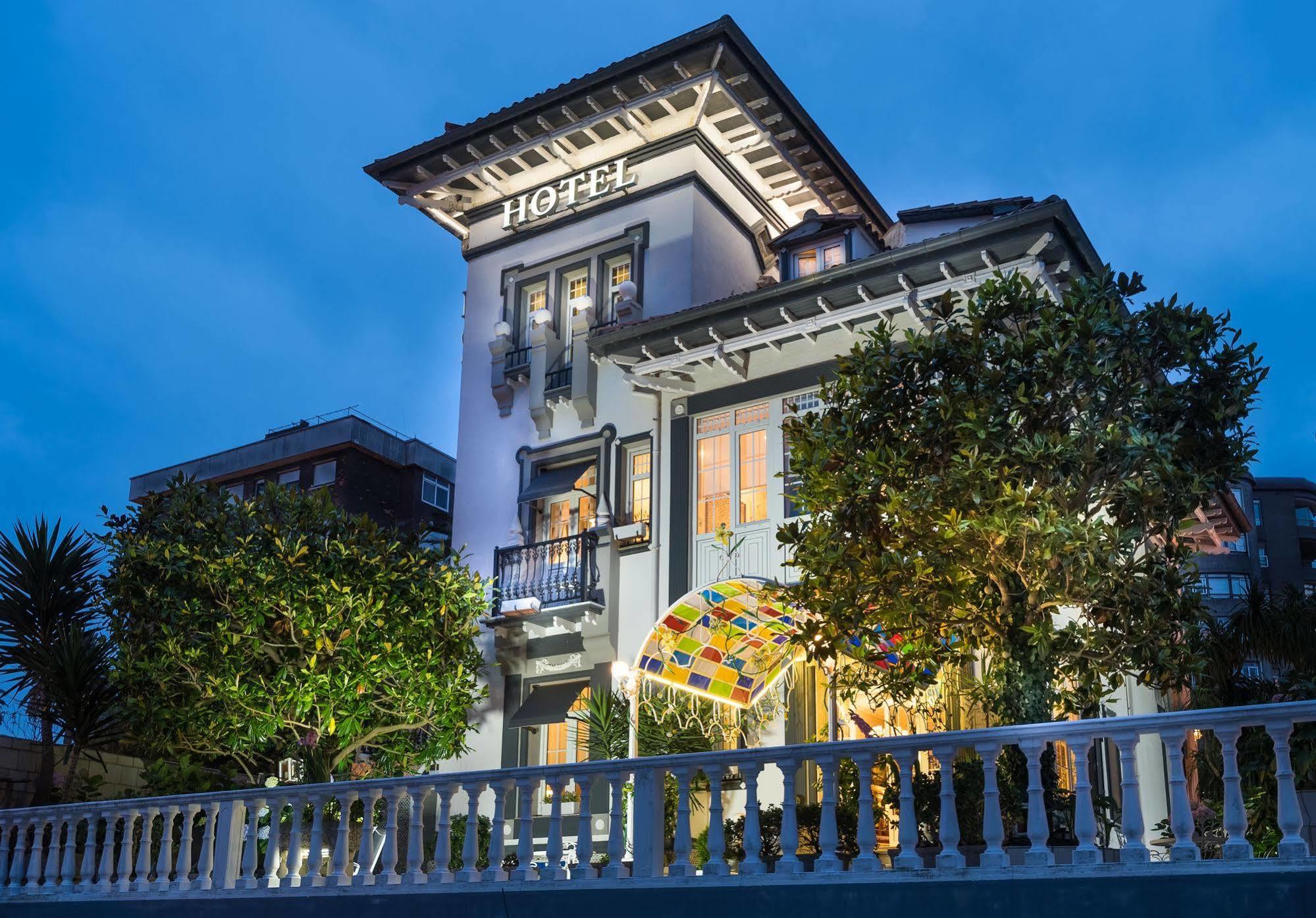 Hotel Boutique Las Brisas Santander Bagian luar foto